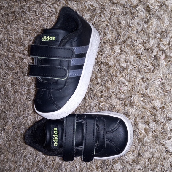 ADIDAS Sneaker - Picture 1 of 8